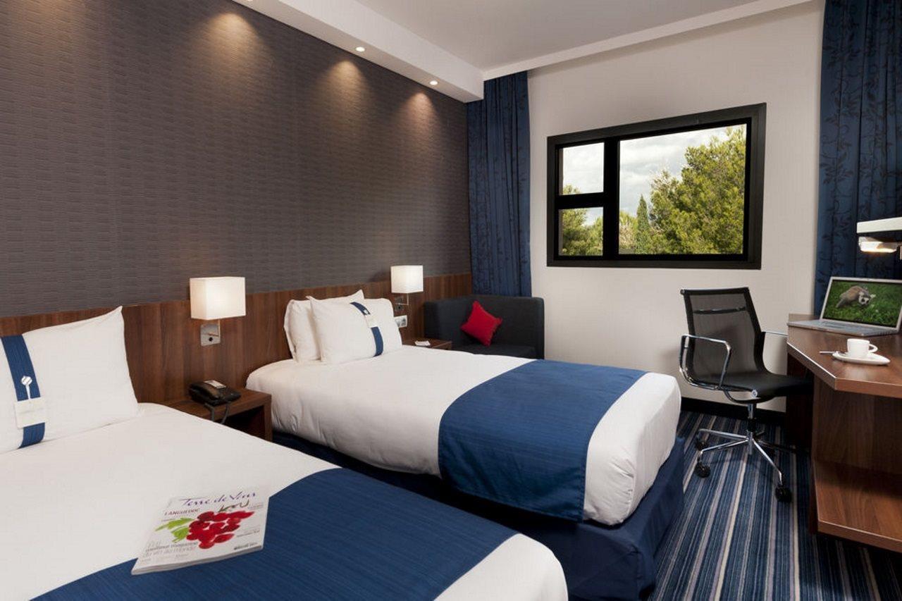 Holiday Inn Express Marseille Airport فيتروي المظهر الخارجي الصورة