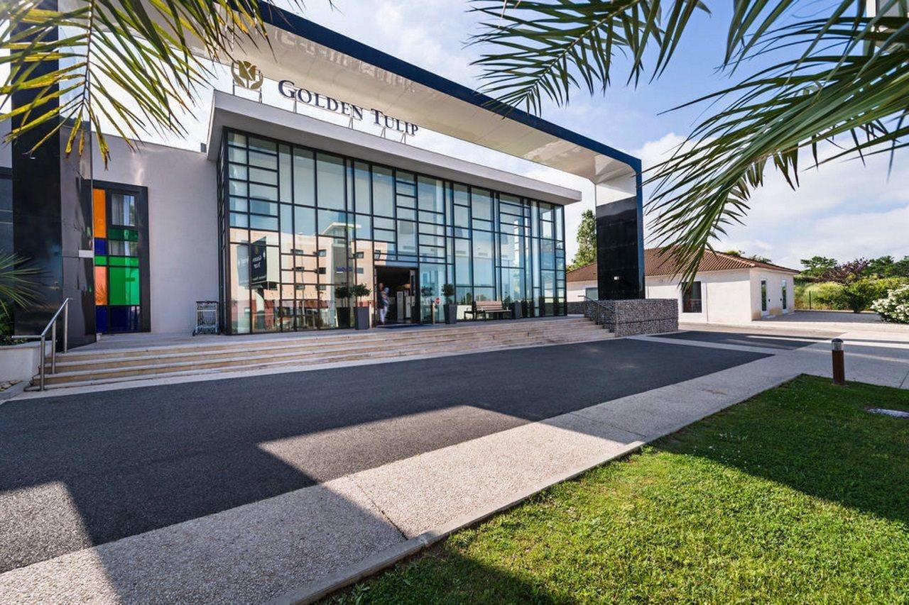Holiday Inn Express Marseille Airport فيتروي المظهر الخارجي الصورة
