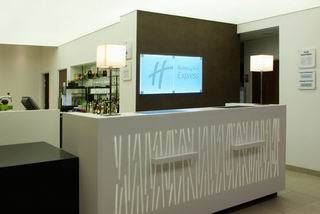 Holiday Inn Express Marseille Airport فيتروي المظهر الخارجي الصورة